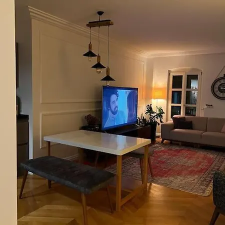 Galataport'a Komsu Full Esyali Daire Apartment Istanbul