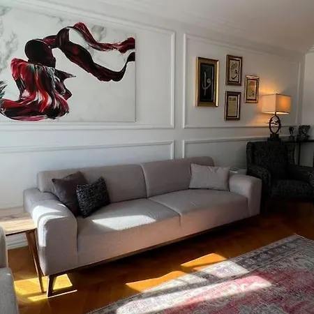 Apartament Galataport'a Komsu Full Esyali Daire