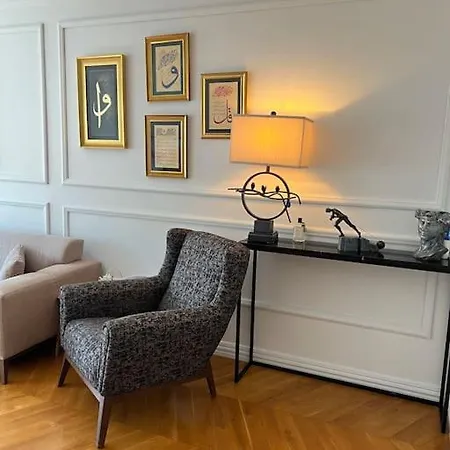 Apartment Galataport'a Komsu Full Esyali Daire